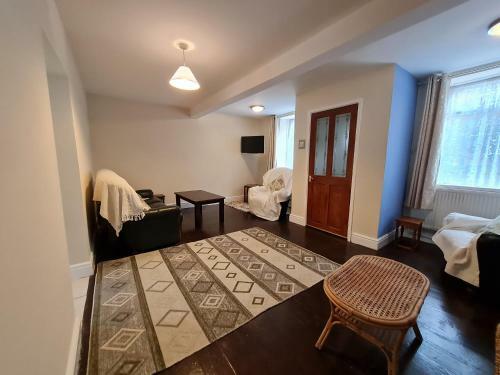 Charming Cottage Style 3 Bedroom Property