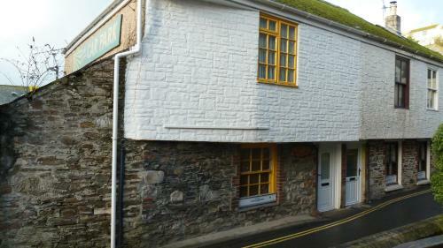 Topheavy Cottage Mevagissey
