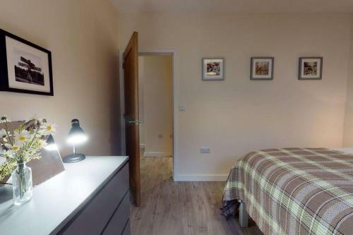 Peashell Farm Apartments - The Highlander