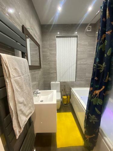 Apartamento Entire Modern House Mirfield