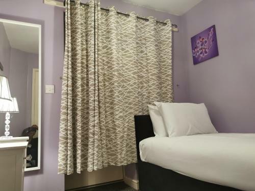 Hostal Macpherson Lodge