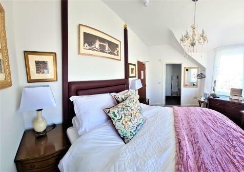 Bed & Breakfast The White Stag Lodge
