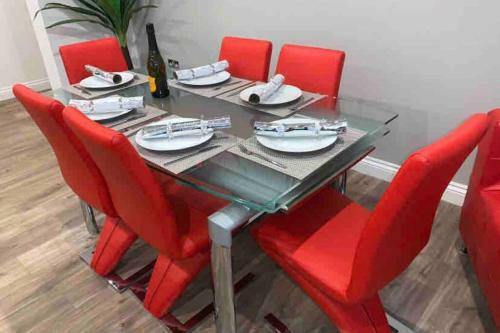 Gateway Mews Contractors Place 5beds Parking Long Stay Discounts