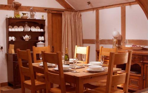 Barnacre Green Cottage