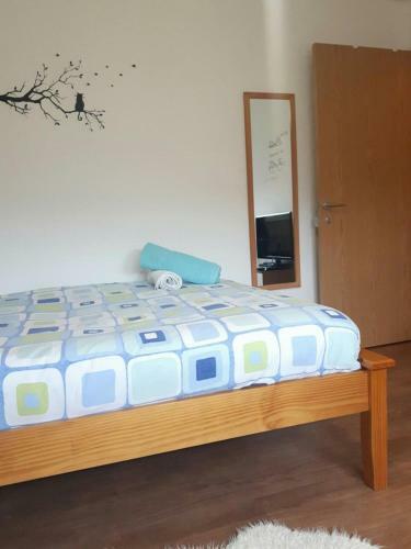2 Double Rooms Available In 3 Bedroom House