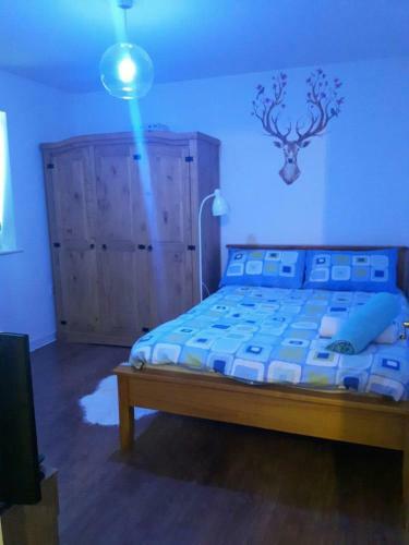 2 Double Rooms Available In 3 Bedroom House