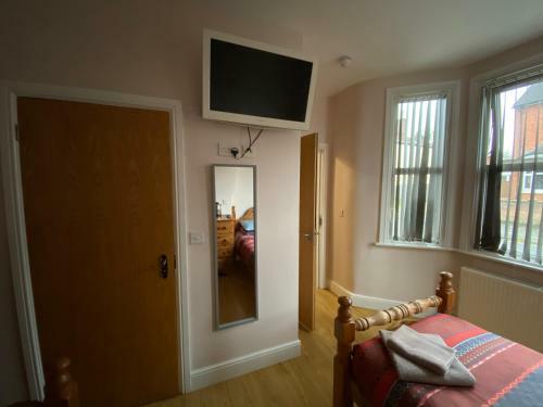 Hostal Abbey Guest House