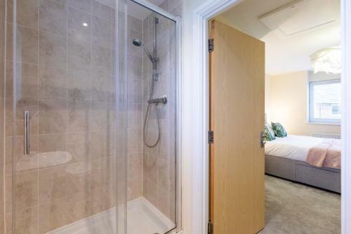 Waterside Lodge By Crew Homes