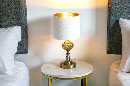 Executive Monkston Apartment By Crew Homes