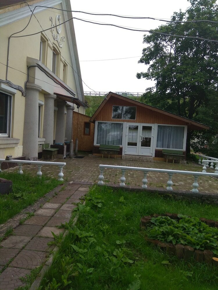 Abyrvalg Hotel