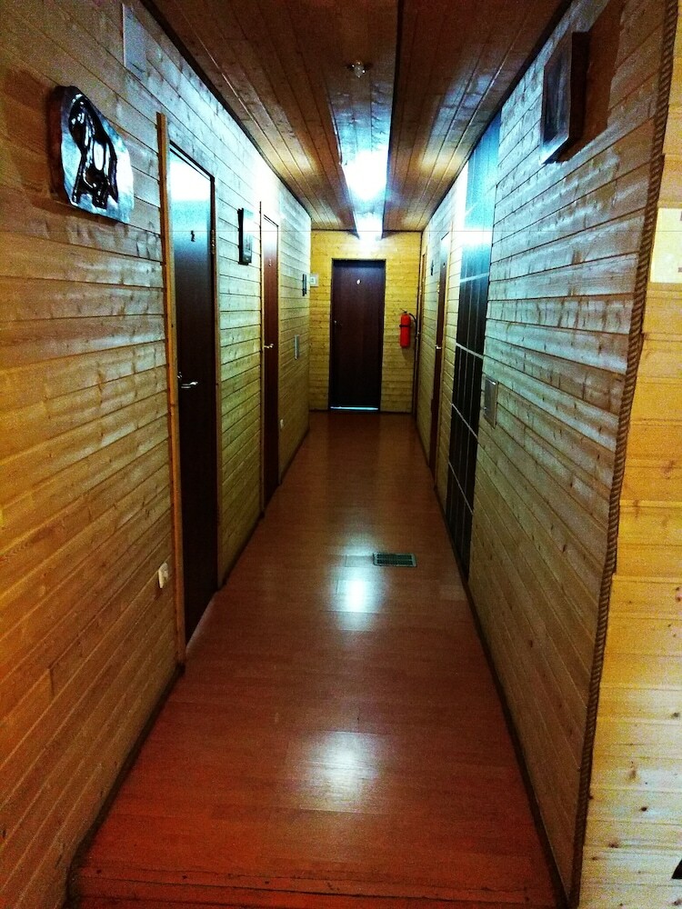 Abyrvalg Hotel