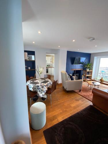 Rockhill Mumbles With Stunning Sea Views