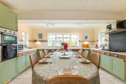 Alderfen View - Norfolk Holiday Properties