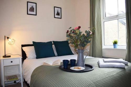 Comfortable Apartment In Sheffield With Parking