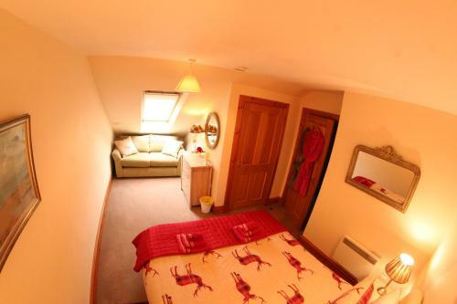Red Stag Apartment