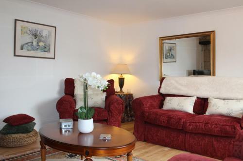 Ceol Na Mara Cottage By The Sea