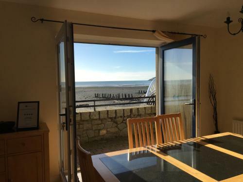 B2 Waterfoot Apartment