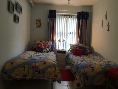 B2 Waterfoot Apartment