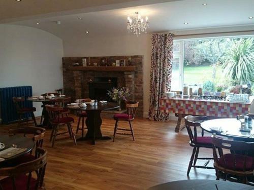 Bed & Breakfast The Briers Country House