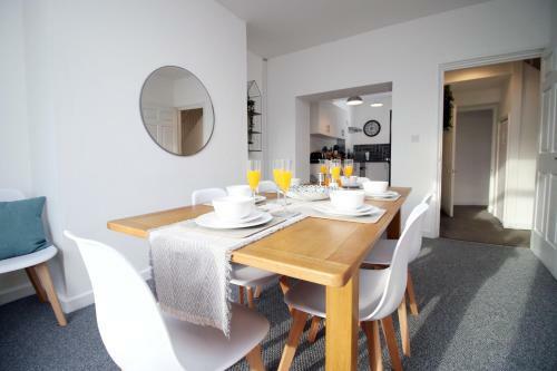 Kingsway House By T? Sa