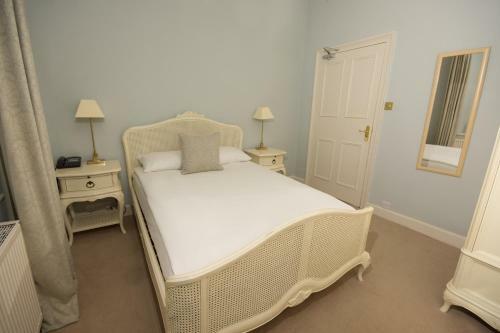 Hostal Burythorpe House