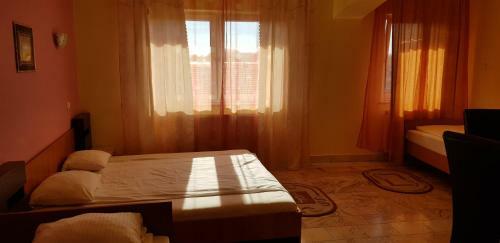 Hostal Pensiunea Excelsior