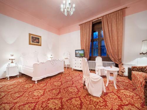 Ea Zamecky Hotel Hruba Skala