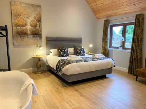Osprey Lodge 8 With Hot Tub