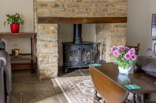 Fives Court Cottage