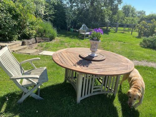Spacious Rural Retreat, Ideal For Work, Rest Or Play