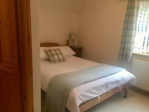 Hostal White Cottage B&B