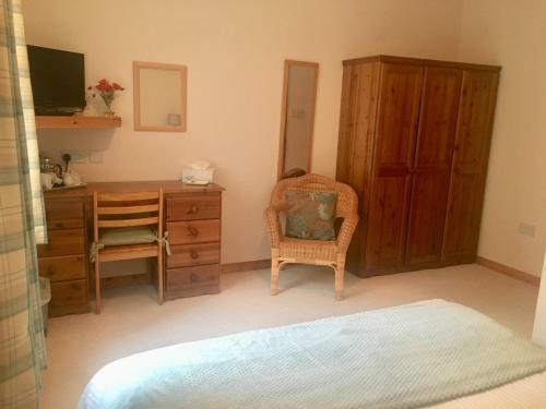 Hostal White Cottage B&B