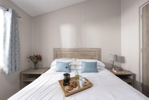The Retreat, Newperran Heights