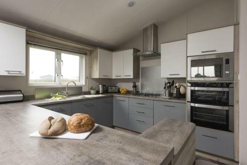 The Retreat, Newperran Heights