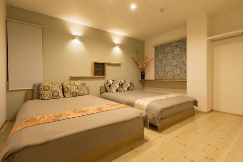Hostal Guesthouse Raku