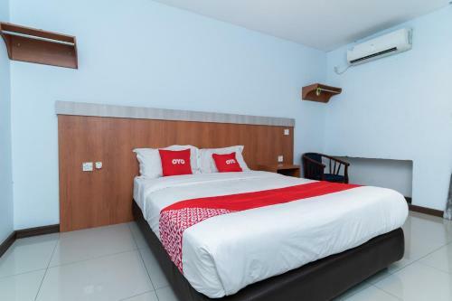 Hotel Oyo 90207 Sir Inn