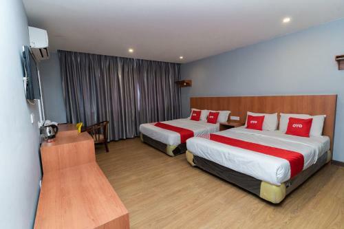 Hotel Oyo 90207 Sir Inn