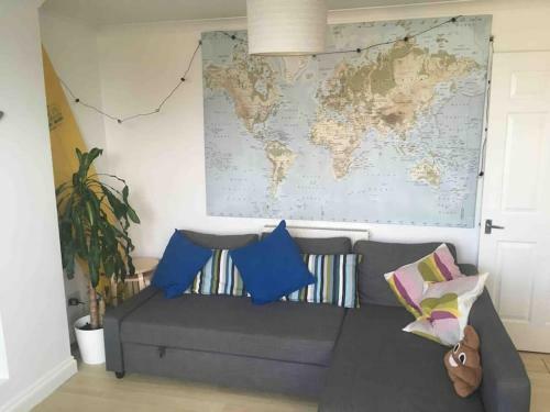 Apartamento Sea Views With Large Deck, 2 Mins From Beach/town