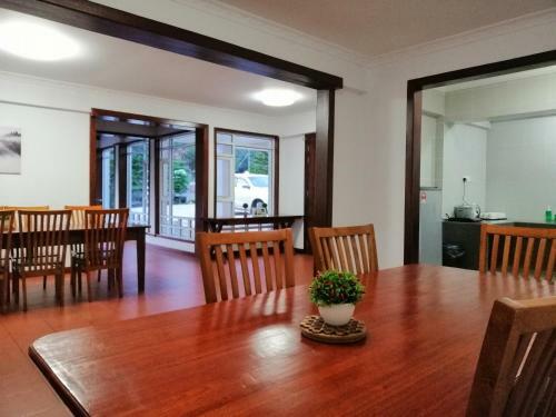 Sling N Stone Vacation Homes, Mt Kinabalu
