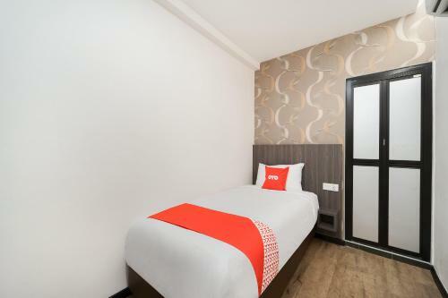 Oyo 89386 Stay 365 Hotel
