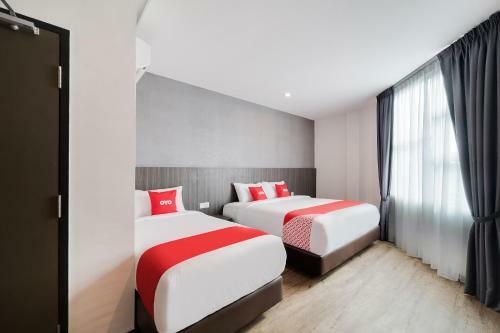 Oyo 89386 Stay 365 Hotel