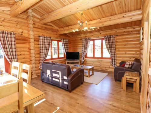 Rowan Lodge