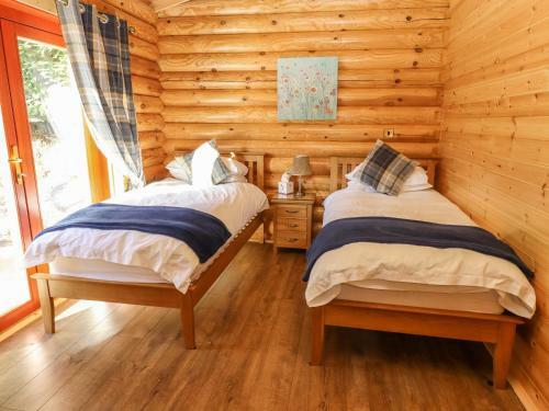 Holly Lodge