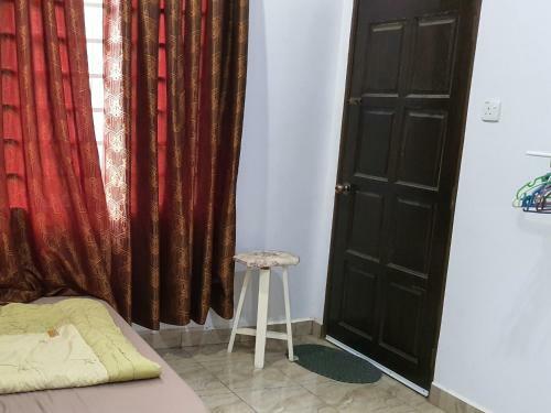 Hotel Oyo Home 90496 Delima Homestay