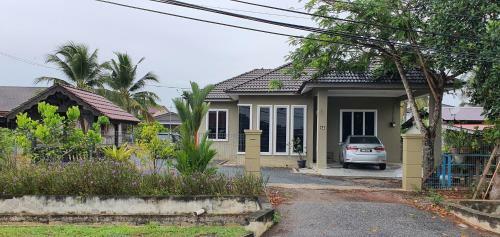 Hotel Oyo Home 90496 Delima Homestay