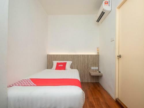 Hotel Oyo 90102 7 Days Lodge