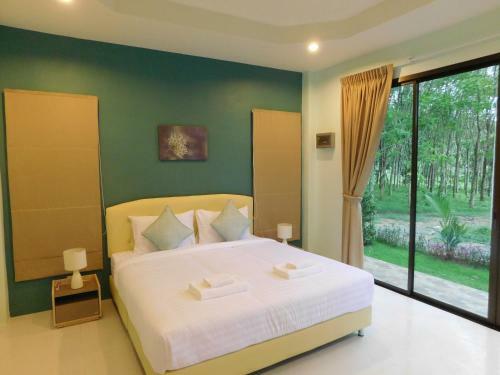 Hotel Phuket Sirinapha Resort