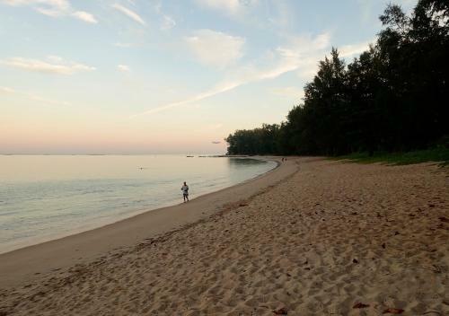 1 Bedroom Nai Yang Beach Apartments