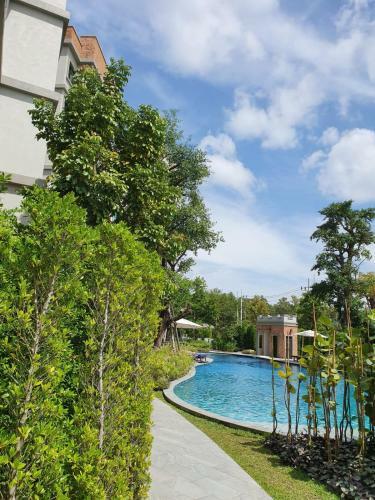 Awesome 1 Bed 1 Bath Apartment With Garden View, Pool, Wifi, Beach