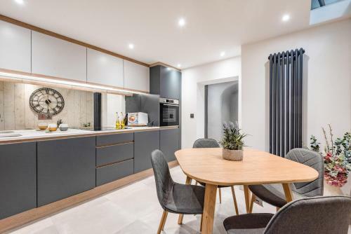 King Street Apartment